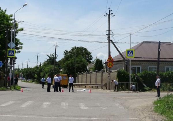 В Новоалександровске «ГАЗель» сбила пешеходов, погибла девочка